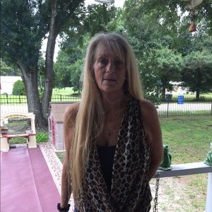 Meet your Posher, Cynthia